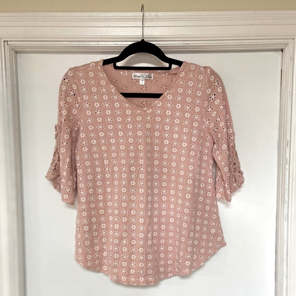 STEM & VINE Eyelet detail, small, good used condition